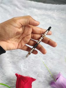 22.Handmade Hairband For Girls