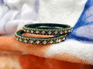 Handmade silk Thread Kundan Bangles Set