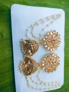 New Goldn Jhumka With Earrings