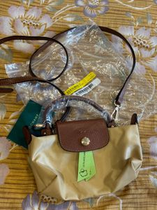 longchamp mini pilaige