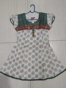 Girl's Ethnic Top/Kurta with Floral Print