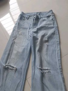 Distressed Wide Leg Jeans