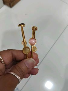 Pair Of Sleek Premium Monalisa Stone Kadas