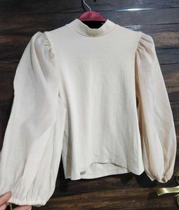 CHIC NUDE TOP!!💅