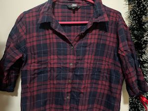 Red &amp; Navy Plaid Cropped Shirt