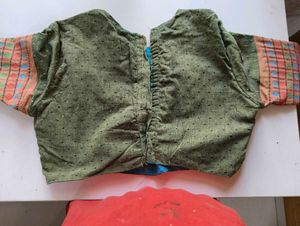 offer combo of two blouses