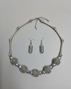 Elegant Silver Tone Necklace