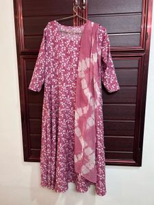 Floral Print Pink Kurta with dupatta set