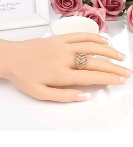 ROSE GOLD DAIMOND RING