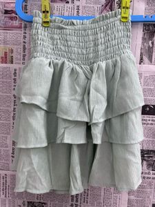 H&amp;M Tiered Ruffle Mini Skirt