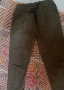Solid Pure Cotton Regular Fit Pant For Women&#39;s