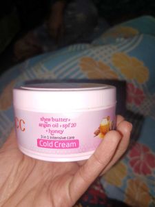Vlcc Cold Cream