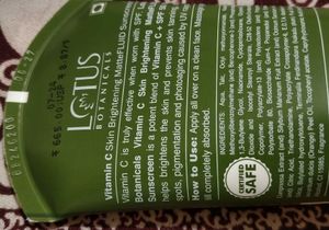 LOTUS Botanicals Sunscreen SPF 50 PA+++