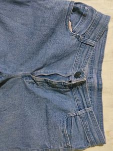 Capri Jeans