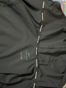 AUTHENTIC NIKE DRI-FIT SOLID RUNNING JACKET