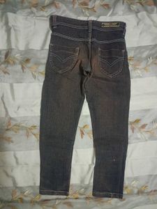 Jeans-Shirt Set For Girls 6 To 8 Years