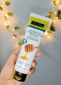 Indus Valley Depigmentation Face Wash