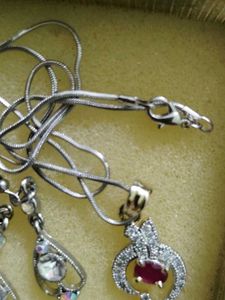Elegant Pendant With Earrings