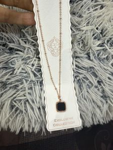 Women’s Necklace