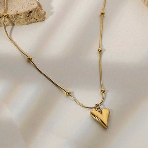 Gold Heart Pendant Necklace