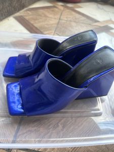 ZARA BLUE HEELS