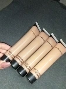 Mac Foundation Combo
