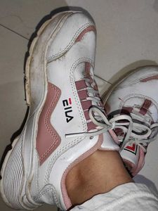 Sports Shoes | White Sneakers