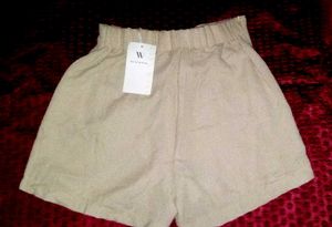 Pintresty Beige Ribbed Shorts