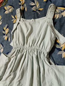 FLOWY SUMMER DRESS