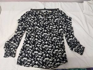 Beautiful Black Nd White Top For Daily Wear