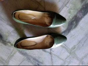 Used Green Ballerinas