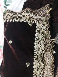 Perimium Velvet Unstich Suit
