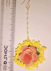 Floral Earrings And Maangtika Set