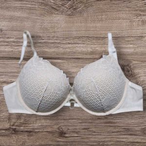 36DD Size Premium And Luxurious Bra 2 Way Straps