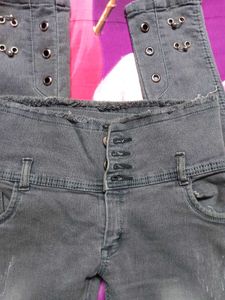 I Am Selling Jeans