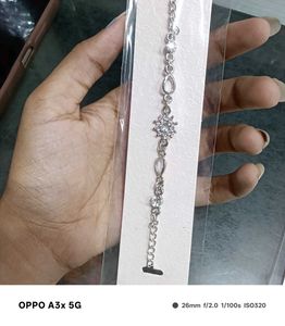 💗 Aesthetic Stone Silver Bracelet (One Pcs) 💗