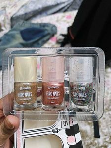 Mars Nail paint