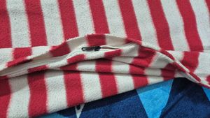 Quilt/blanket cover red