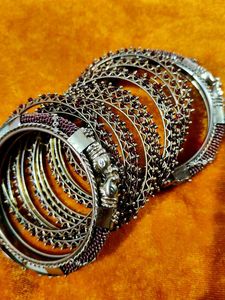 Antique Bangle Set