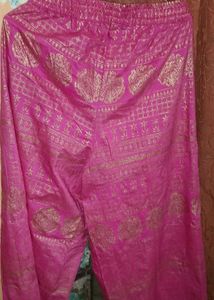 A Beautiful Rani Colour Co-ord Set For Festivals🩷