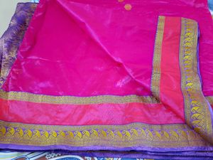 women&#39;s festival saree