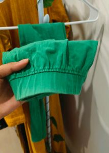 Green Churidar Leggings