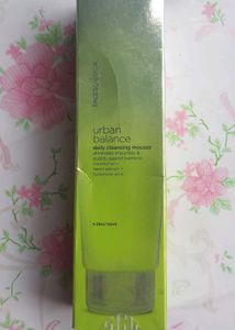 FacesCanada URBAN BALANCE facewash