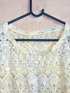 Ladies See-through Fashion Lace Top Multicolour