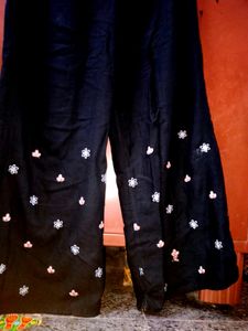Women Black Plazo