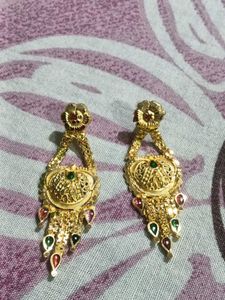 Elegant Gold-toned Necklace Set