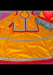Beautiful Piliya Poshak