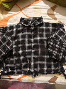Plaid Tie Hem Crop Top