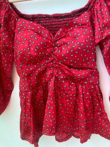 V Neck Red Floral Print Smoked Padded Top