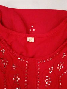 Red Kurti